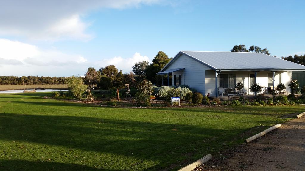 Linger Longer Cottages Port Elliot Esterno foto