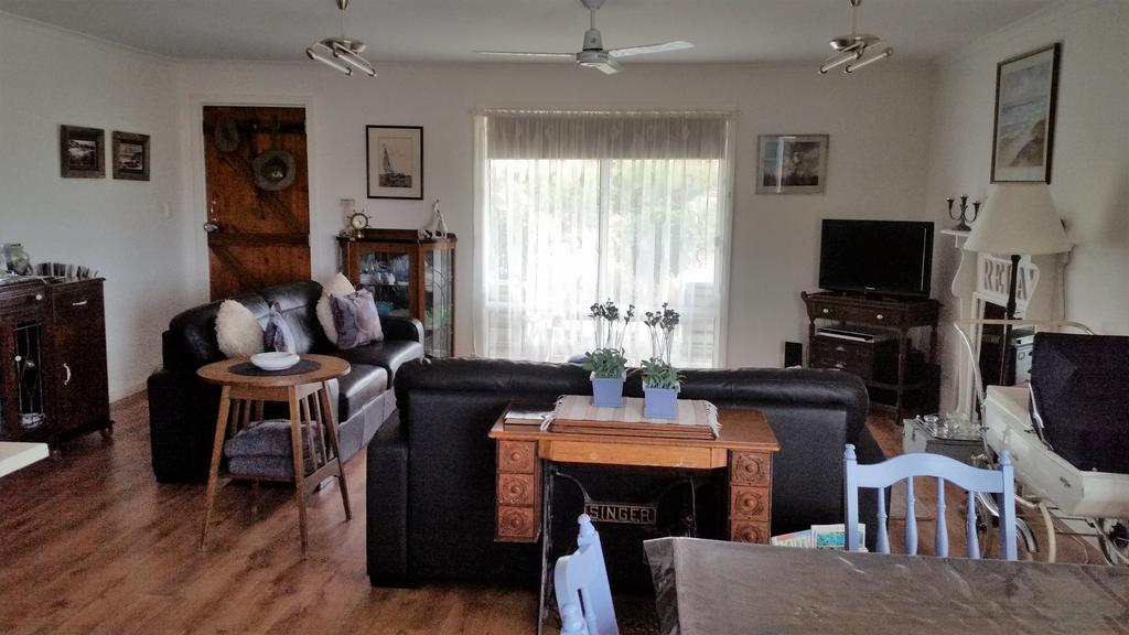 Linger Longer Cottages Port Elliot Esterno foto
